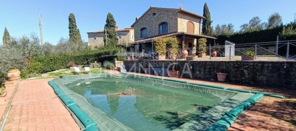casale in vendita a Vinci