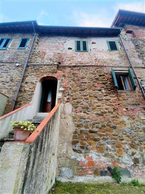 casa indipendente in vendita a Vinci