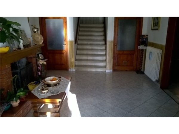 casa indipendente in vendita a Vinci