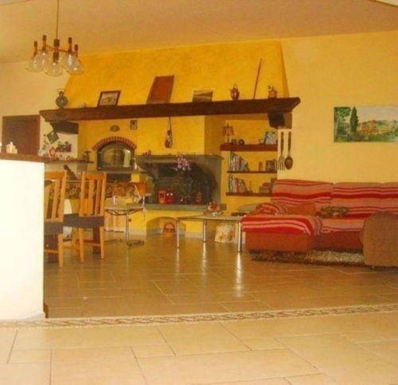 casa indipendente in vendita a Vinci in zona Sovigliana