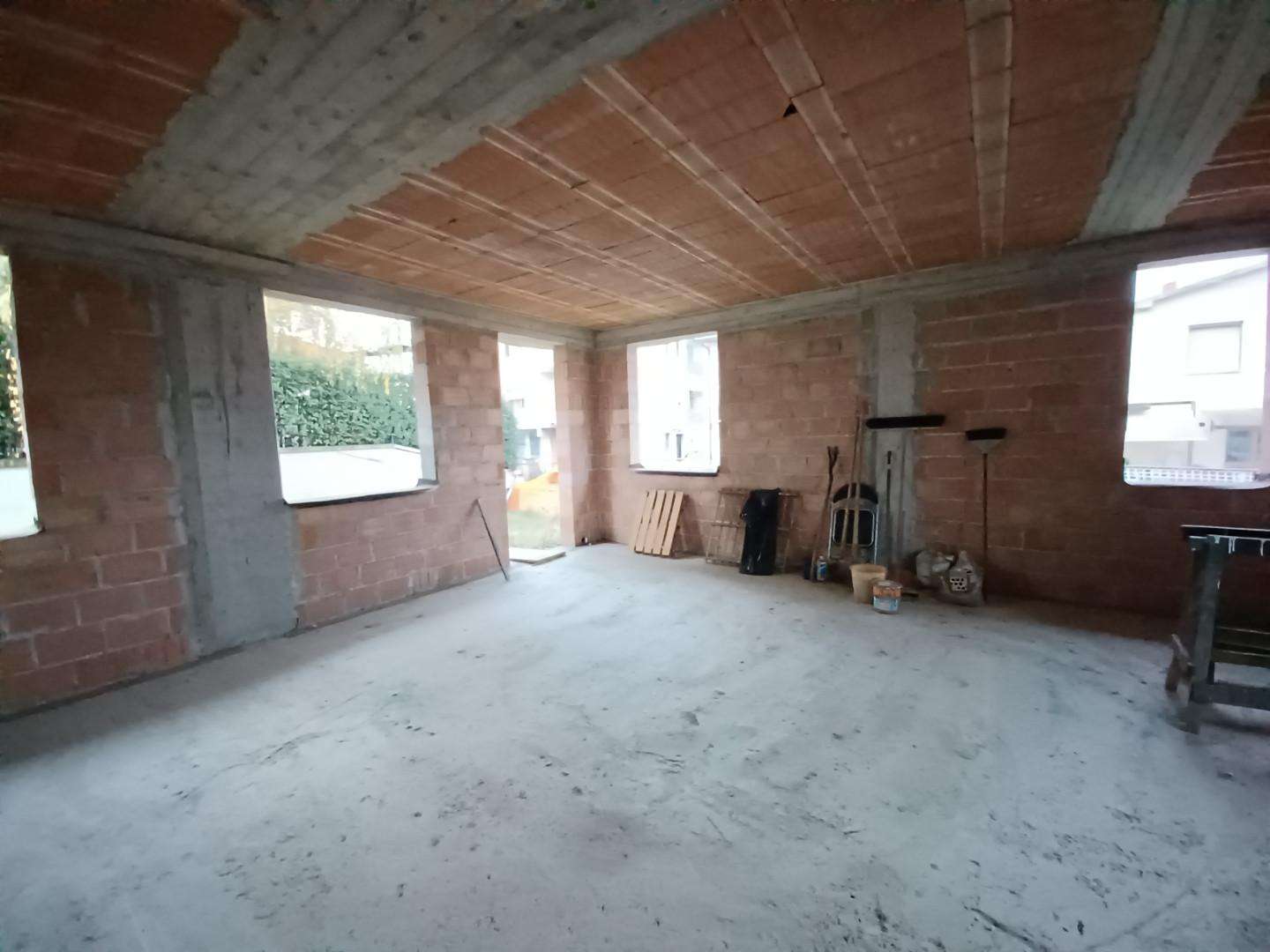 intera palazzina in vendita a Vinci in zona Sovigliana