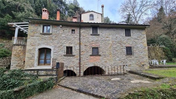casa indipendente in vendita a Vinci
