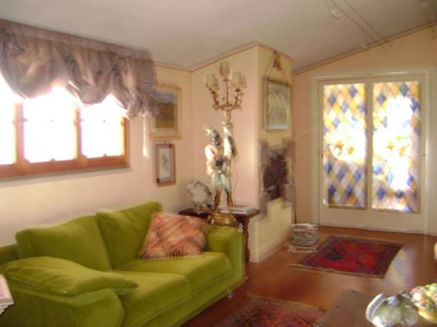 casa indipendente in vendita a Vinci in zona Collegonzi