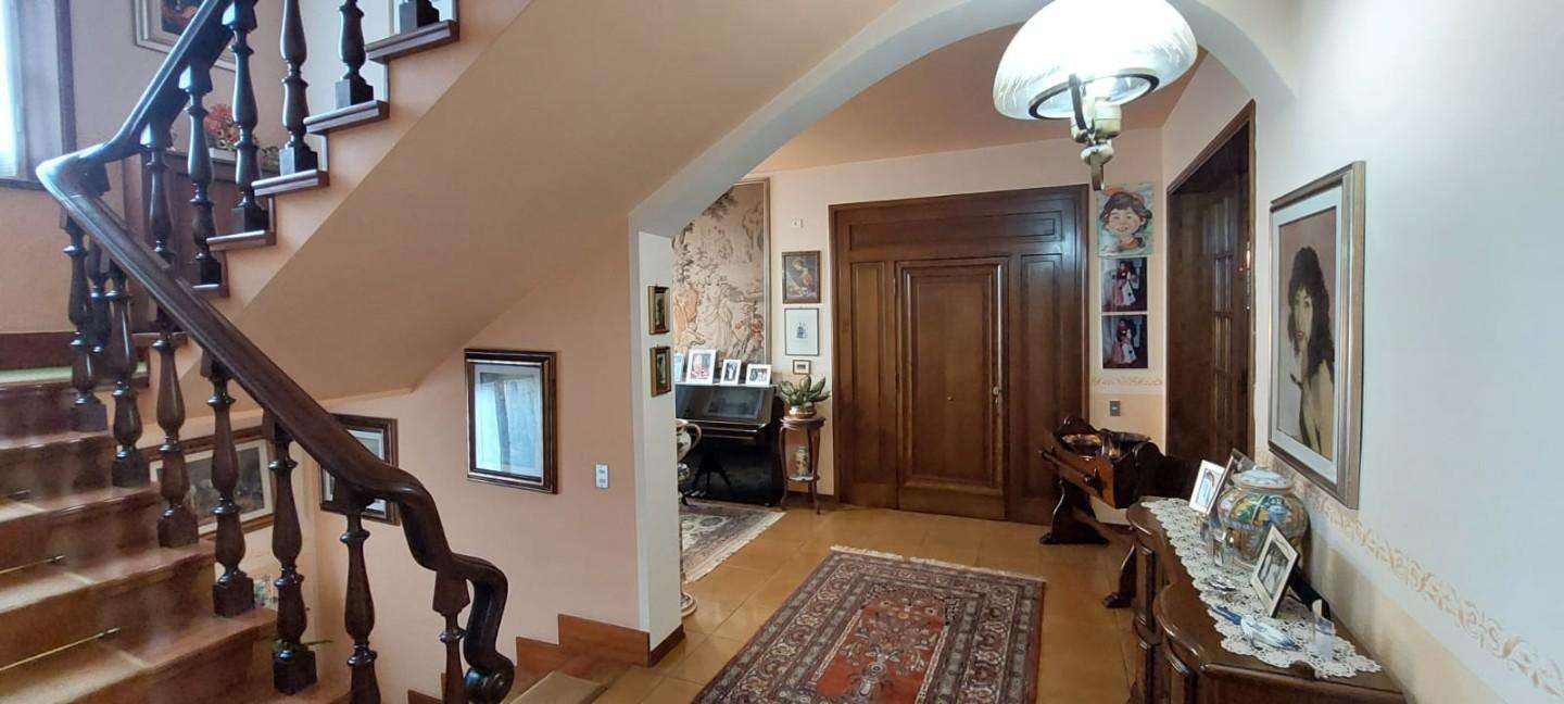 casa indipendente in vendita a Vinci in zona Sovigliana