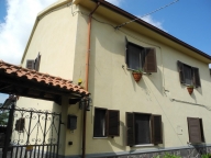 casa indipendente in vendita a Vinci
