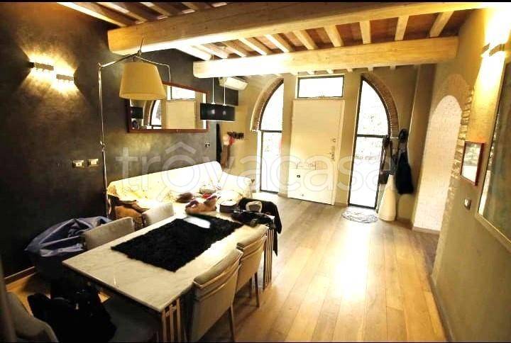 casa indipendente in vendita a Vinci