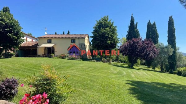 casa indipendente in vendita a Vinci