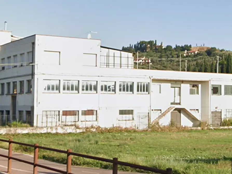 locale di sgombero in vendita a Vinci in zona Spicchio