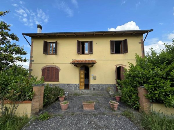 casa indipendente in vendita a Vinci