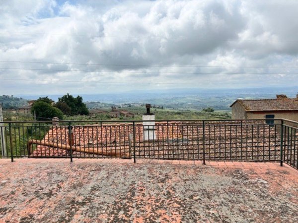 casa indipendente in vendita a Vinci in zona Faltognano