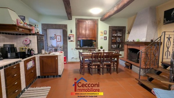 casa indipendente in vendita a Vinci in zona Faltognano