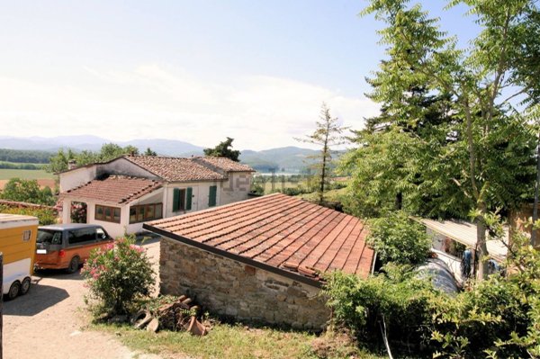 casa indipendente in vendita a Vinci