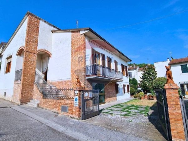 casa indipendente in vendita a Vinci in zona Sovigliana