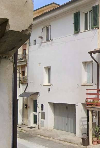 appartamento in vendita a Vinci in zona Toiano