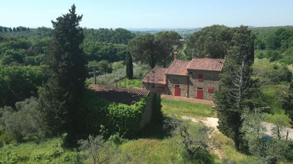 casale in vendita a Vinci