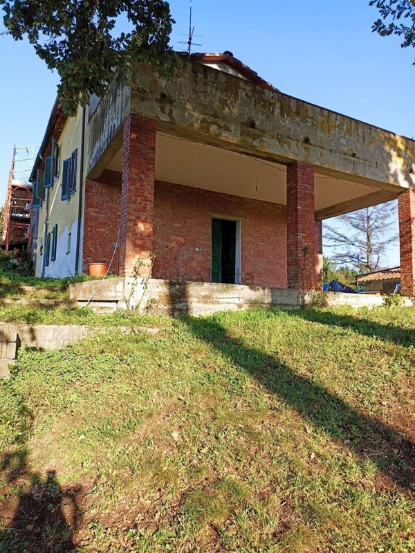 casa indipendente in vendita a Vinci in zona Apparita