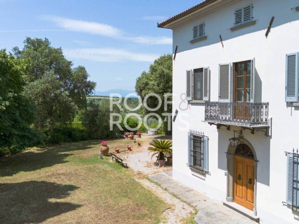 casa indipendente in vendita a Vinci