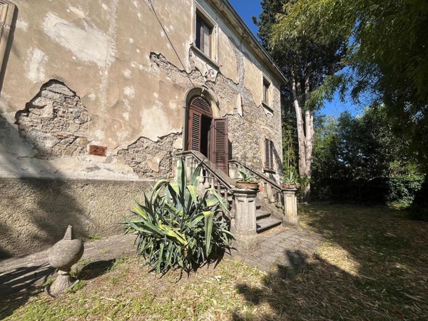 casa indipendente in vendita a Vinci