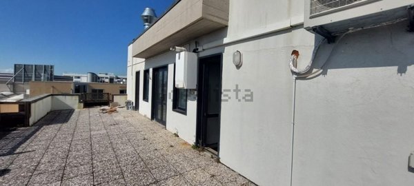 ufficio in vendita a Vinci in zona Sovigliana