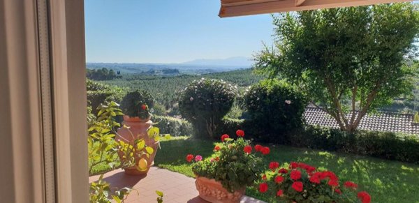 casa indipendente in vendita a Vinci