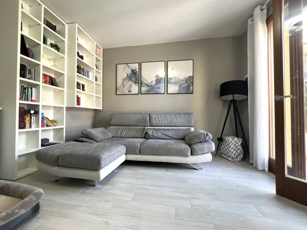 casa indipendente in vendita a Vinci