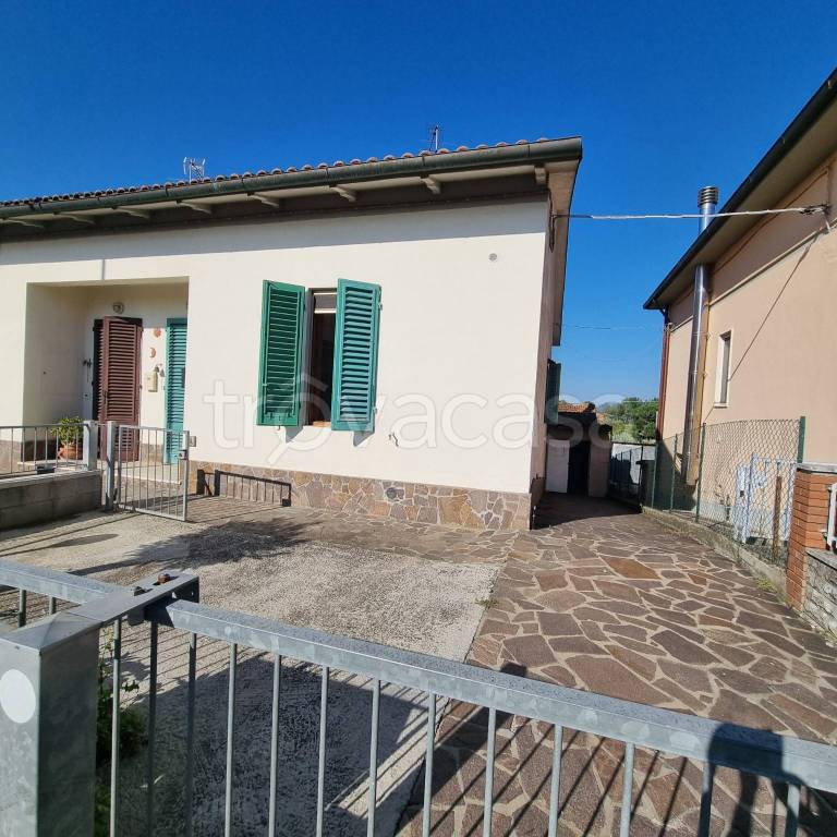 casa indipendente in vendita a Vinci