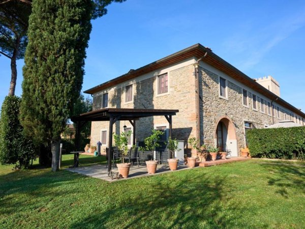 casa indipendente in vendita a Vinci