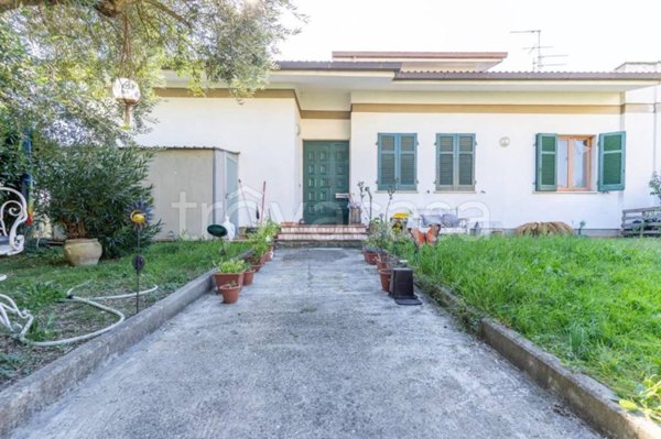 appartamento in vendita a Vinci in zona Toiano