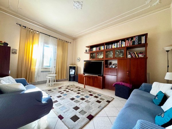 casa indipendente in vendita a Vinci in zona Vitolini
