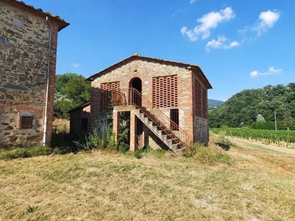 casa indipendente in vendita a Vinci