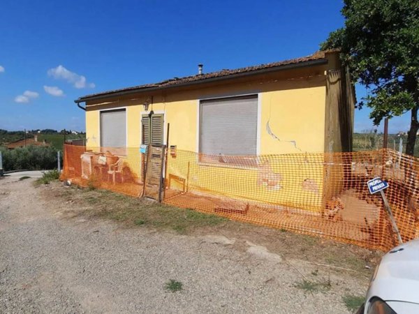 casa indipendente in vendita a Vinci in zona Sant'Ansano