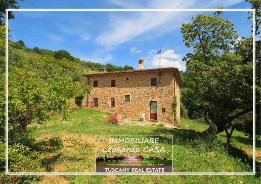 casa indipendente in vendita a Vinci