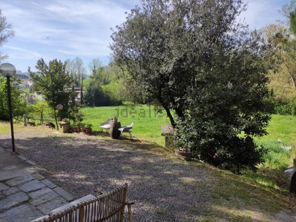 casa indipendente in vendita a Vinci