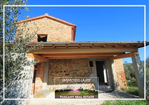 casa indipendente in vendita a Vinci