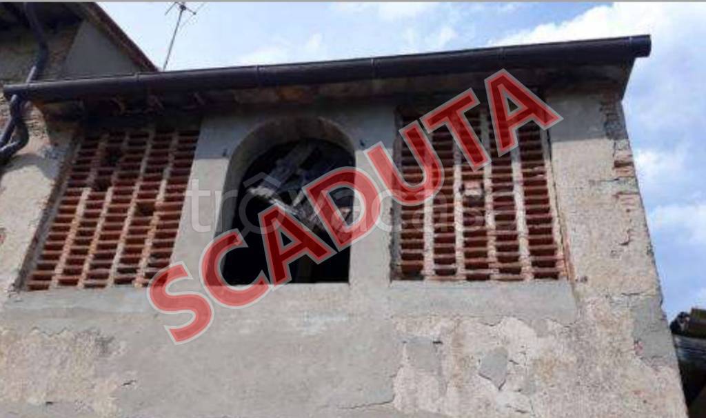 locale commerciale in vendita a Vinci in zona Collegonzi