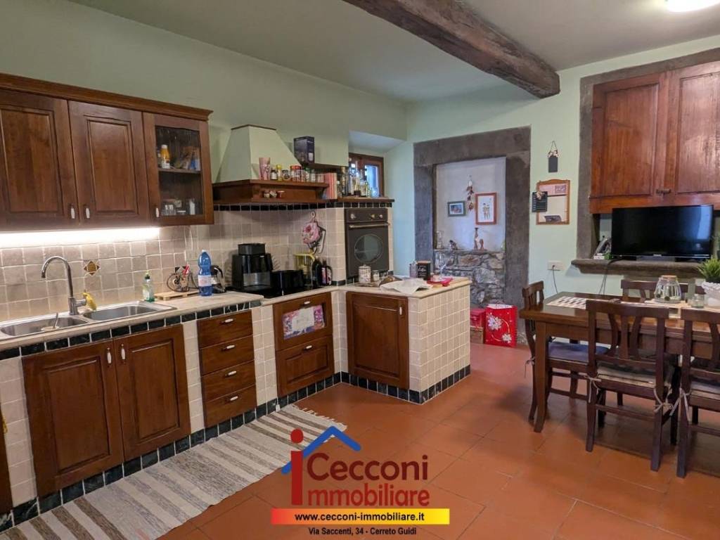casa indipendente in vendita a Vinci