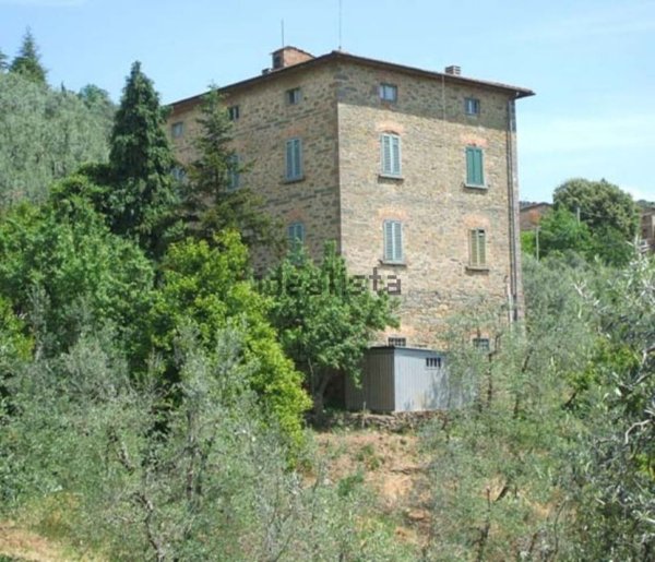 casa indipendente in vendita a Vinci