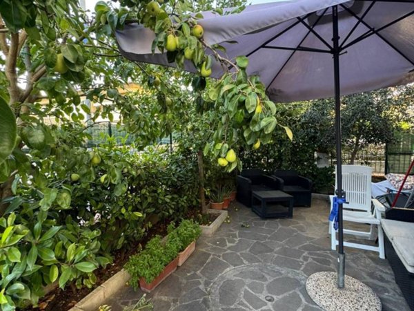 casa indipendente in vendita a Vinci in zona Sovigliana