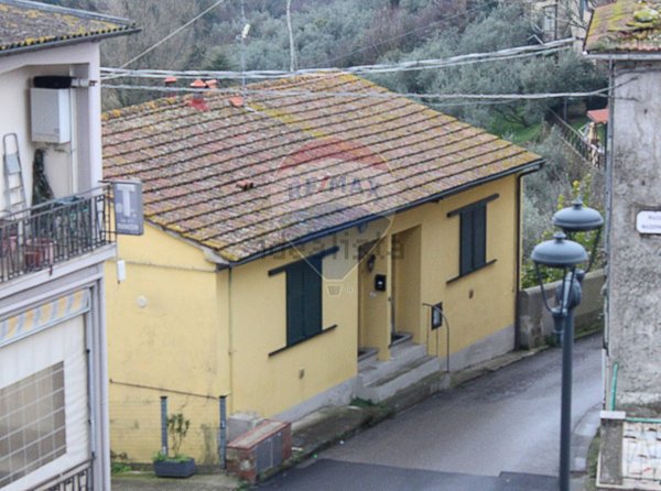 appartamento in vendita a Vinci in zona Vitolini