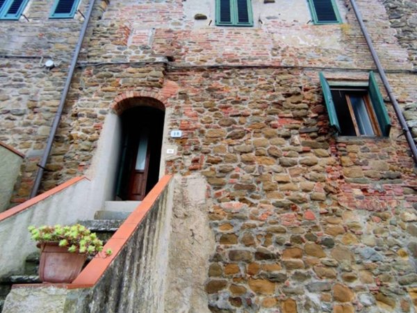 casa indipendente in vendita a Vinci