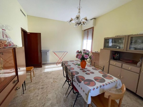 casa indipendente in vendita a Vinci