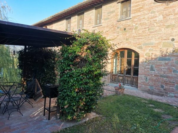 casa indipendente in vendita a Vinci