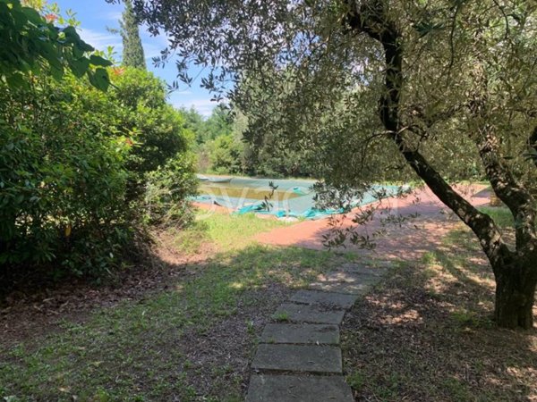 casa indipendente in vendita a Vinci in zona Sant'Ansano