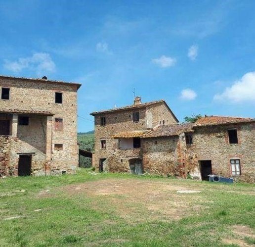 casa indipendente in vendita a Vinci