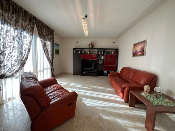 casa indipendente in vendita a Vinci in zona Spicchio