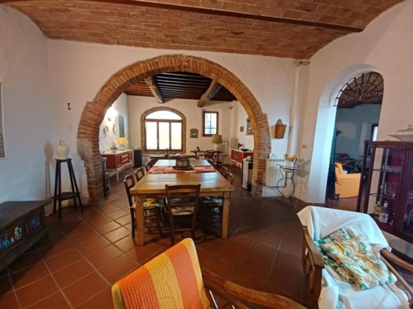 casa indipendente in vendita a Vinci