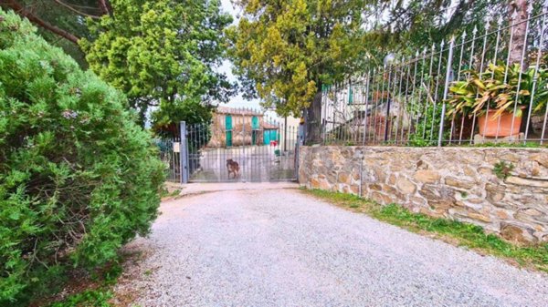 casa indipendente in vendita a Vinci in zona Sant'Amato