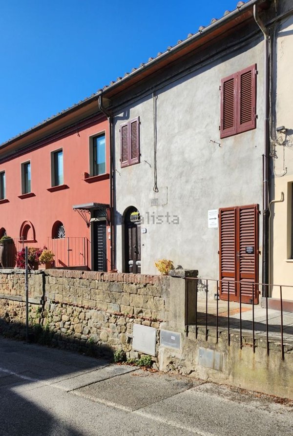 casa indipendente in vendita a Vinci
