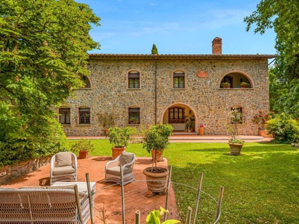 casa indipendente in vendita a Vinci