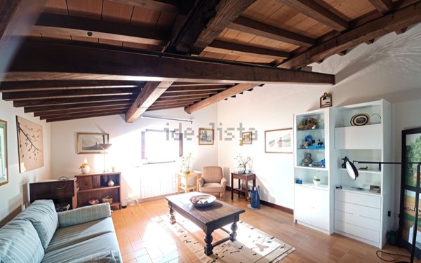 casale in vendita a Vinci